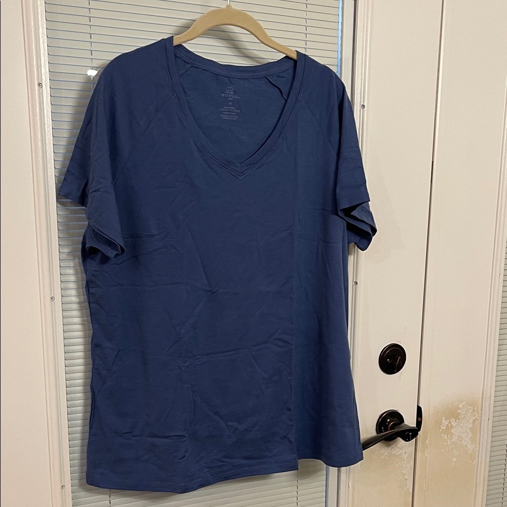 Everyday V-Neck Short Sleeve Tee - Navy